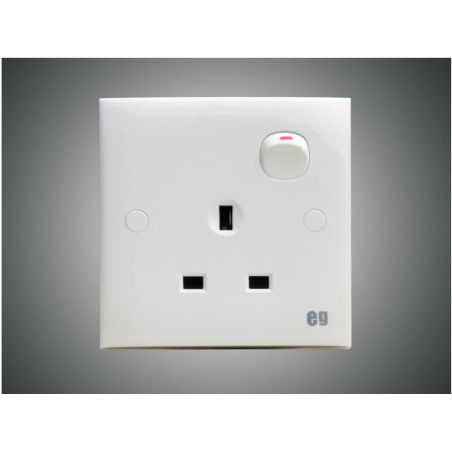 15A 3 Pin Socket+Switch-EG (E4153S)